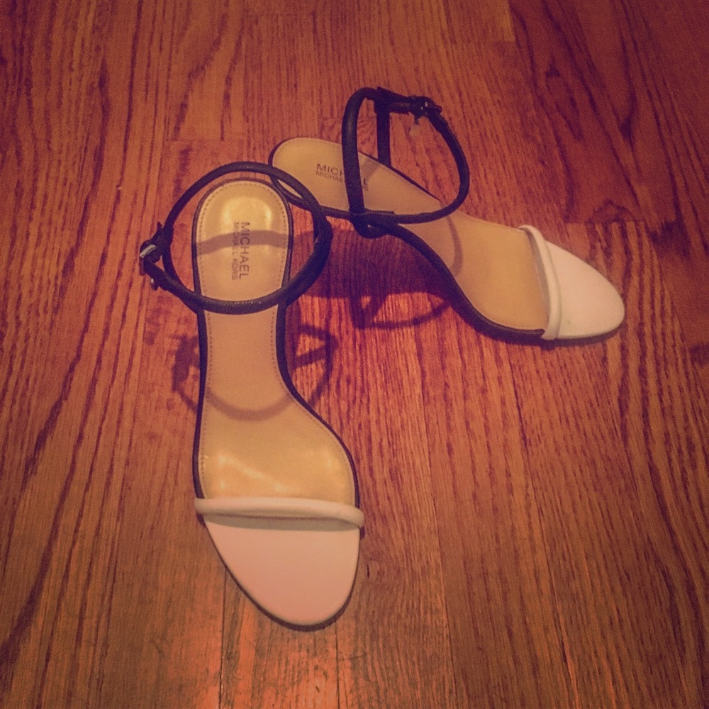 MK Sandals Size 8 1/2